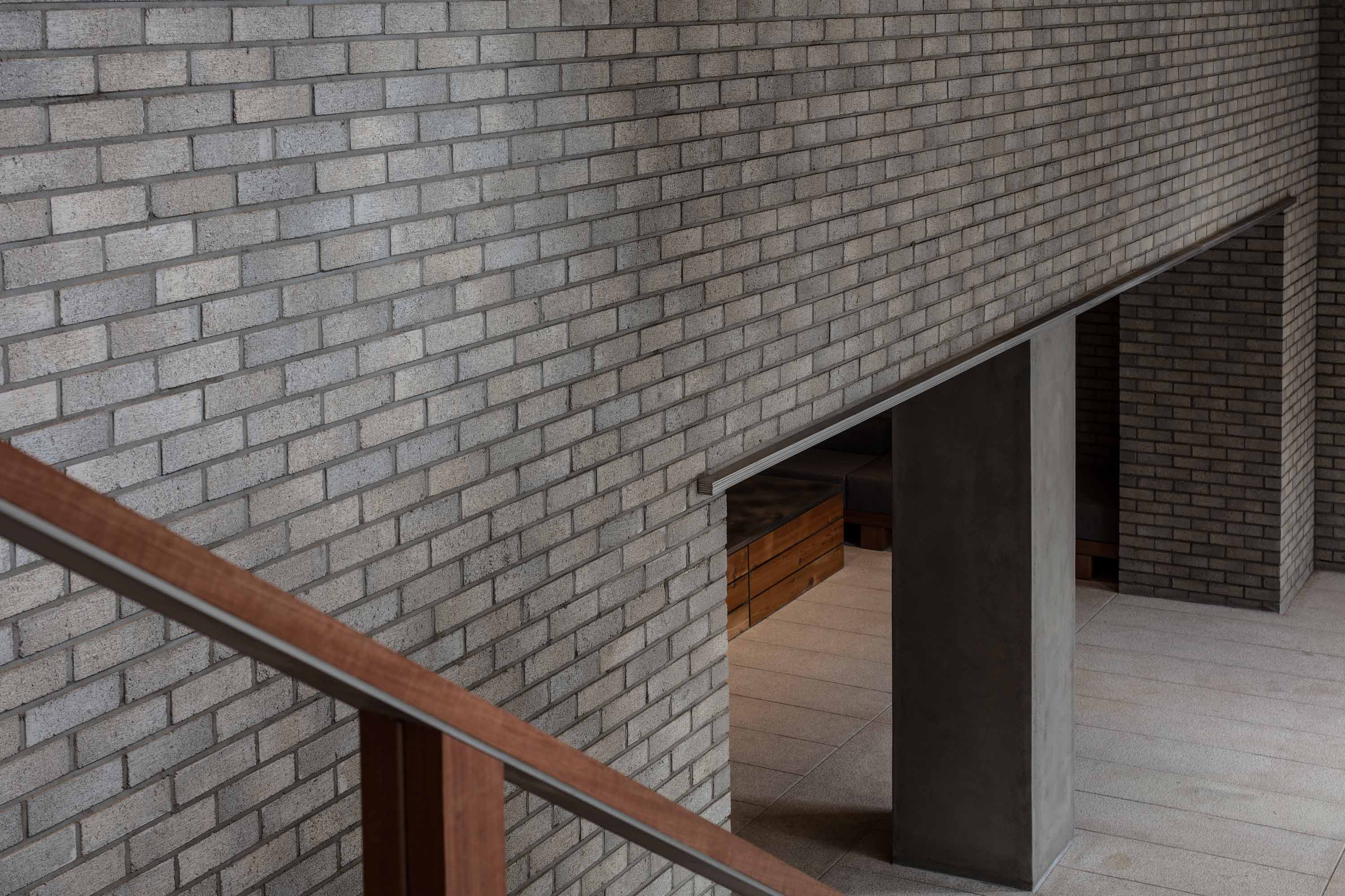 ISOI Flagship Store – THE FIRST PENGUIN